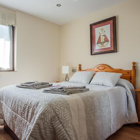 Apartamentos La Cortina Cangas de Onis Exterior photo